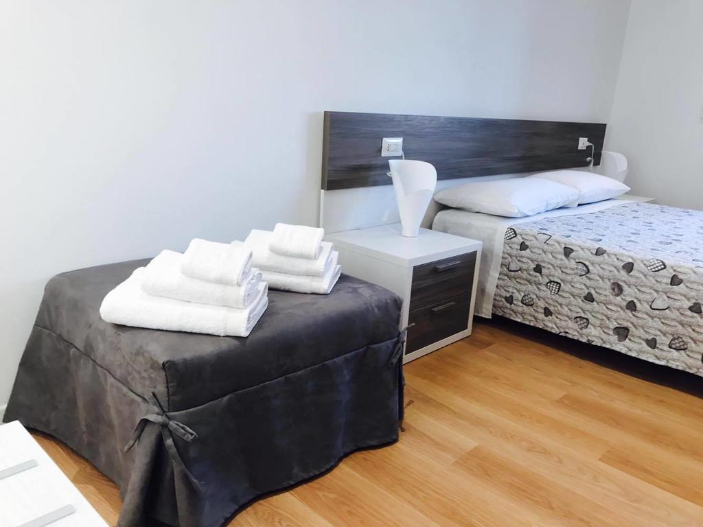 Four Rooms Guesthouse Oristano Exterior foto
