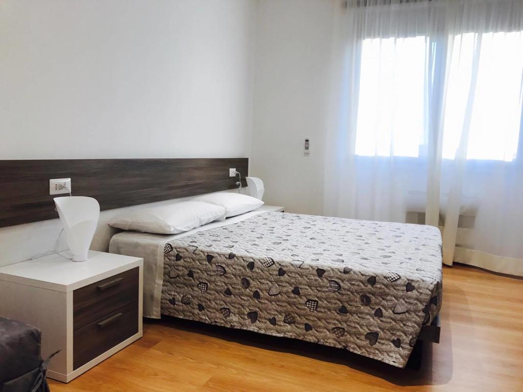 Four Rooms Guesthouse Oristano Exterior foto